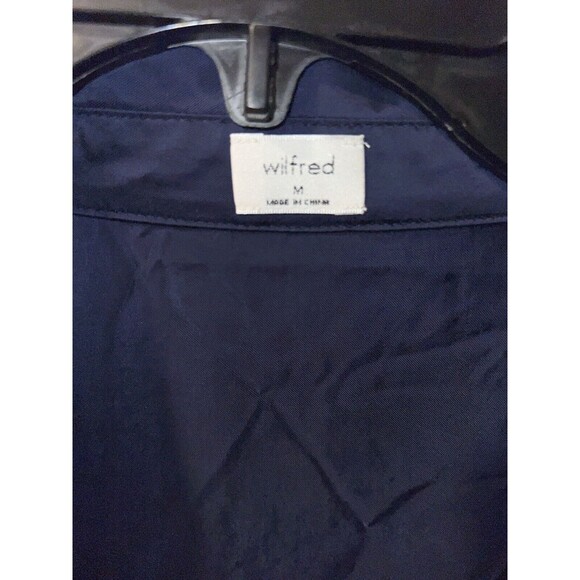 Aritzia Wilfred Tie Front Blouse Medium Blue Satin Cropped Button Romantic fairy - Picture 3 of 8